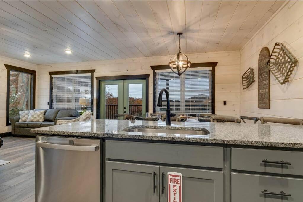 Blue Moon Ridge: Brand New Cabin! 5 Bedrooms, Pool/Hot Tub, Theatre Pigeon Forge Exteriér fotografie