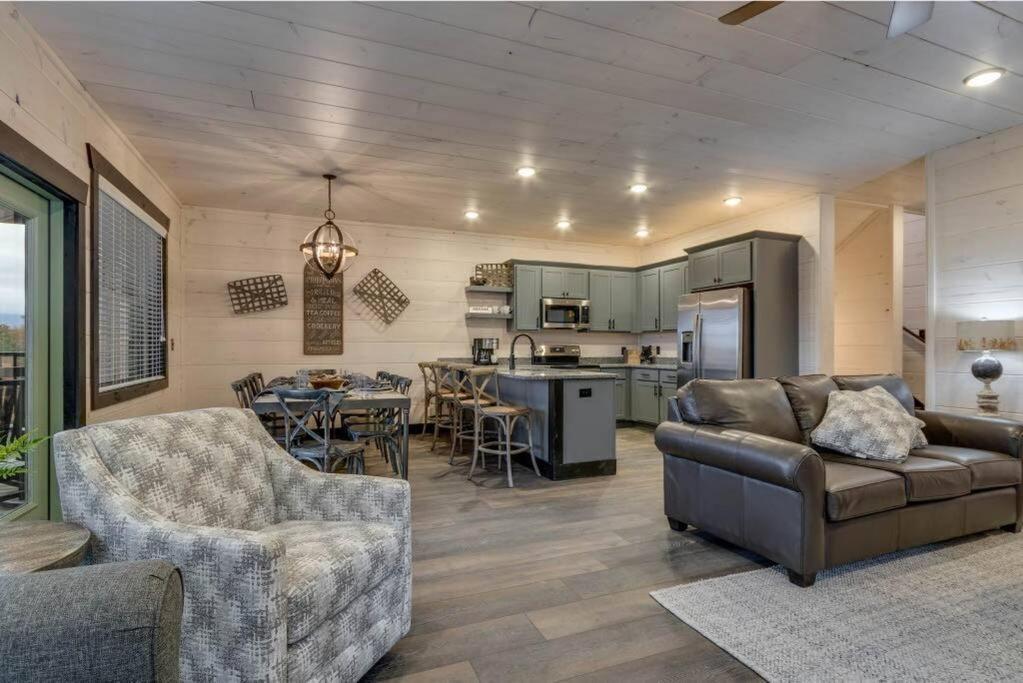Blue Moon Ridge: Brand New Cabin! 5 Bedrooms, Pool/Hot Tub, Theatre Pigeon Forge Exteriér fotografie