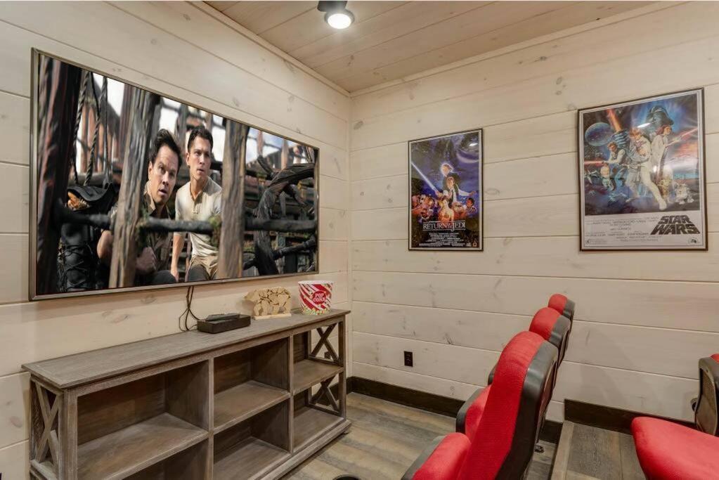 Blue Moon Ridge: Brand New Cabin! 5 Bedrooms, Pool/Hot Tub, Theatre Pigeon Forge Exteriér fotografie